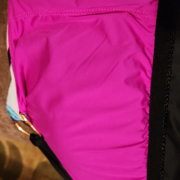 La Blanca one shoulder swimsuit - Picture 7 of 9